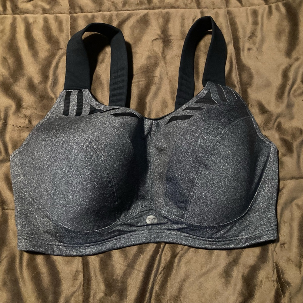 Livi active brand,size 38F,Gray Women's Sports Bra, comfortable molded underwire